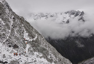 四姑娘山三峰登山活动（4日行程）