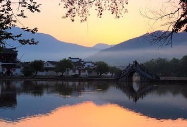 迷醉在深秋的红叶里 宏村塔川协理秋色（3日行程）