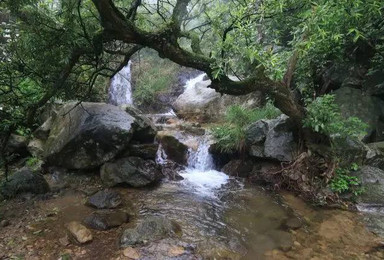 国庆节 休闲旅行 吴越古道徒步 溶洞探险 游玩浙西天池（3日行程）