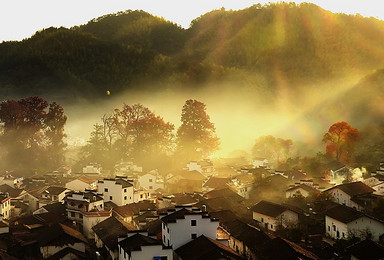 婺源石城迷雾 篁岭晒秋 秀美月亮湾 梦幻秋色风光人文摄影团（2日行程）