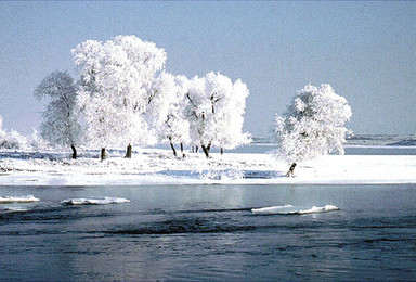 哈尔滨亚布力激情滑雪深度游(7日行程) 哈尔滨亚布力激情滑雪深度游(7日行程)
