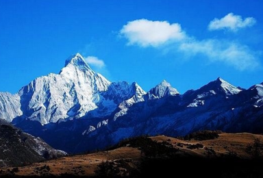 四姑娘山 每周六发团（2日行程）