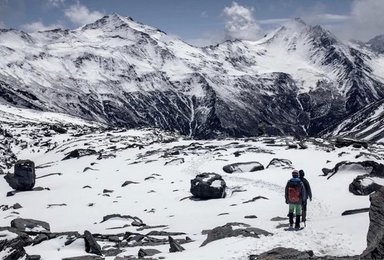 登顶四姑娘山2峰 周末不用请假 登顶高峰挑战自己（3日行程）