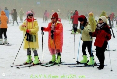 亚洲最大室内福泉温泉+墨子古街+天龙池滑雪（2日行程）