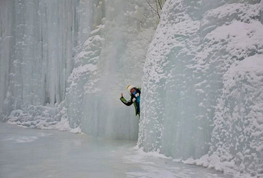 圣诞节望天鹅景区免费观冰瀑 各种冰上娱乐活动召集（2日行程）