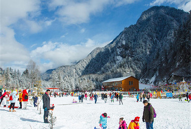 毕棚沟温泉冰雪游（2日行程）