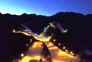 滑雪平安夜 夜场95特惠 怀北滑雪场的狂欢之夜（1日行程）