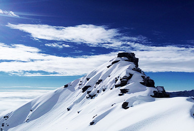 雪山初登 四姑娘山长坪沟徒步 登二峰全年发团（5日行程）