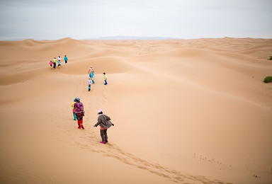 冬季沙漠亲子游 开着房车徒步穿越库布齐沙漠（7日行程）