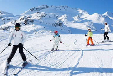 寒假亲子滑雪冬令营 穿越东北哈尔滨冰雪世界（7日行程）