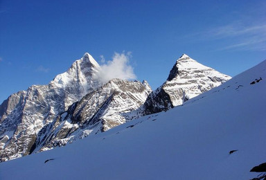 17年去实现您雪山之吻的梦想 四姑娘山二峰5276米登山活动（4日行程）