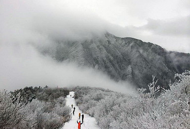 雪地七尖徒步穿越（3日行程）