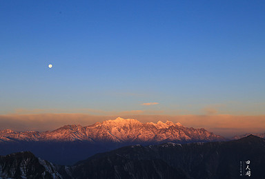 徒步登山四人同看星空云海日出（3日行程）