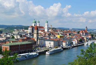 暑假预订 沿着多瑙河家庭自由行 维也纳听音乐会（8日行程）