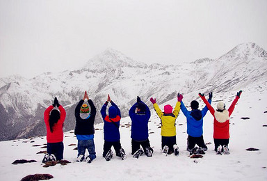 三奥雪山巴谷多神山 入门级高海拔登山活动 露营版（3日行程）