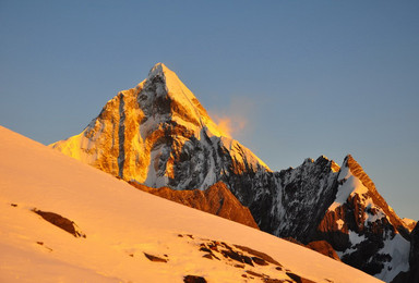 五一活动四姑娘二峰 脚踏5276 陪你一起征服人生第一座雪山（3日行程）