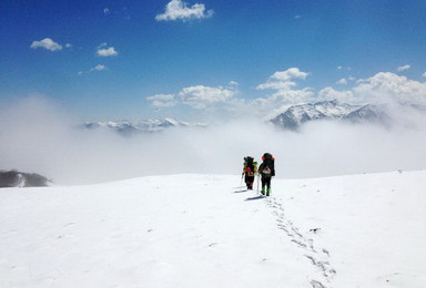 清明节巴谷多徒步登山露营朝拜奥太基的守护神雪山（3日行程）