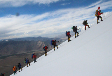 西藏雪鹰高山探险2017年新疆慕士塔格峰登山活动计划（19日行程）