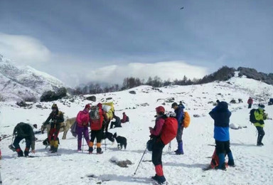 四川达尔宫户外2017四姑娘山大二三峰标准版登山线路（4日行程）