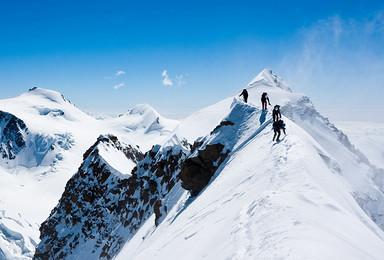 走近空气稀薄地带 哈巴雪山攀登 虎跳峡 海拔5396米（6日行程）