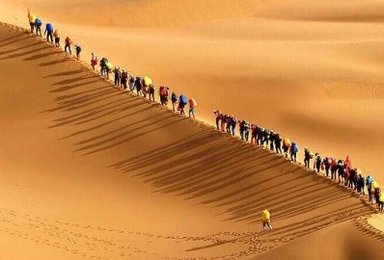 腾格里沙漠五湖穿越 沙漠腹地露营观星轻装徒步线（5日行程）