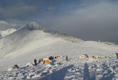 三奥雪山巴谷多神山 入门级高海拔登山 露营版（3日行程）