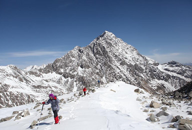 三奥雪山之奥太娜登山 海拔5000米级别雪山攀登（6日行程）