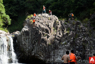 峡谷探险 岩门峡技术溯溪 8米高台跳潭 挑战你的极限（3日行程）