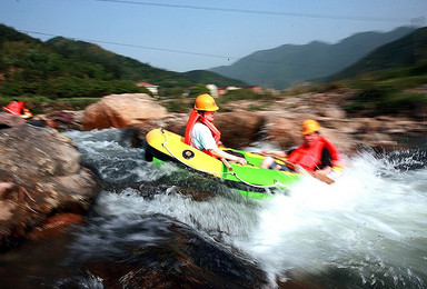 鹤鸣山休闲徒步西岭峡谷漂流（1日行程）