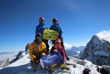 雪山之巅 冰雪技术山峰 骆驼峰攀登计划（6日行程）