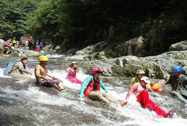 8月25日暑假最后的疯狂 天台大柳溪溯溪 龙穿峡滑索（2日行程）