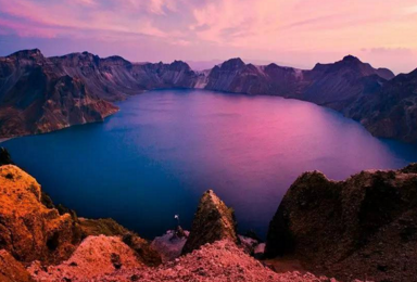 避暑胜地长白山 西北双坡 看天池仙境 探秘原始森林 丛林漂流(4日行程) 避暑胜地长白山 西北双坡 看天池仙境 探秘原始森林 丛林漂流(4日行程)