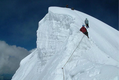 雀儿山6168米技术型登山探险活动（8日行程）