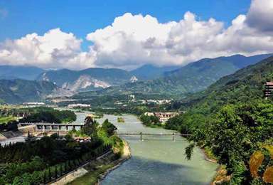 川西旅游大环线 拜水都江堰 问道青城山（6日行程）