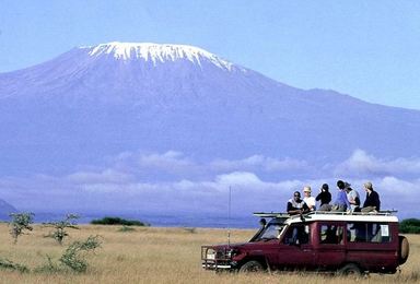 安博塞利 乞力马扎罗山登顶 肯尼亚加坦桑尼亚两国游（9日行程）