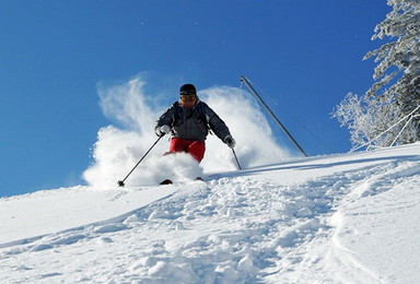 亚布力激情滑雪 哈尔滨 中国雪谷穿越 雪乡（5日行程）