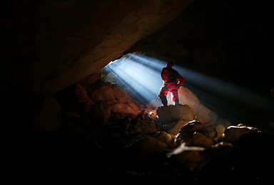 洞穴探险 带你一窥遗失的地下世界（1日行程）
