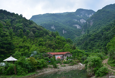 峡谷里的爬行 悬崖上的舞蹈 毛铺峡谷穿越（1日行程）