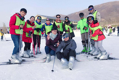 每个周末跟着亚洲冠军教练团队一起来学滑雪 包会呦（1日行程）