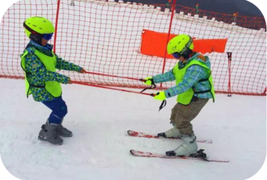 2018绿锐青少年冬令营开营啦 跟着亚洲冠军学习滑雪吧（4日行程）
