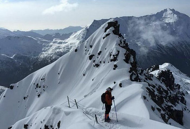 挑战5000米雪山  四姑娘山二峰登山加长坪沟徒步（5日行程）