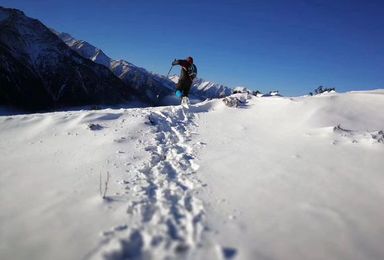 5000米入门级四姑娘山大峰雪山攀登尝试（4日行程）