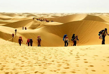 小长假 库布齐沙漠露营 体验大漠荒凉 可重装或轻装（4日行程）