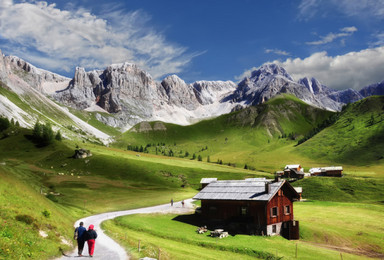 奇境阿尔卑斯之环勃朗峰徒步 TMB 精华版 法瑞意三国穿越（10日行程）