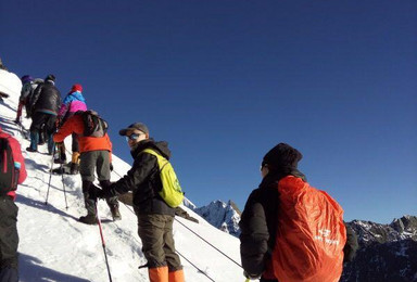 踏寻户外全年计划四姑娘山二峰雪山攀登（3日行程）
