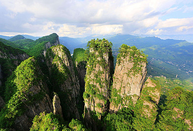 恩施一地 恩施峡谷 鹿苑坪 清江古河床 屏山躲避峡(5日行程) 恩施一地 恩施峡谷 鹿苑坪 清江古河床 屏山躲避峡(5日行程)