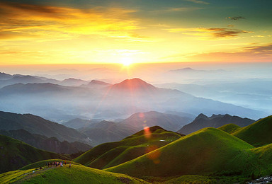 中秋 武功山 登高山草甸 赏云海日出日落 三日轻装穿越（3日行程）