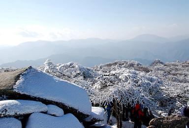 秦岭徒步 叁仟零壹拾伍米的相约  冰晶顶（1日行程）