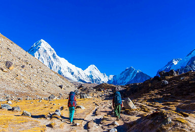 尼泊尔EBC 珠穆朗玛峰 洛子峰 探访世界之巅 顶级徒步之旅（14日行程）