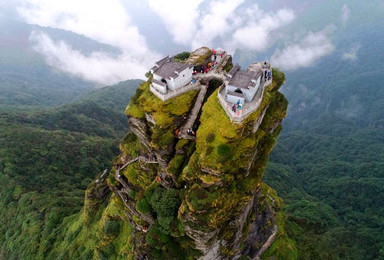 世界遗产梵净山 凤凰古城 湘西风情 苗王城 古苗寨 万亩茶园(4日行程) 世界遗产梵净山 凤凰古城 湘西风情 苗王城 古苗寨 万亩茶园(4日行程)
